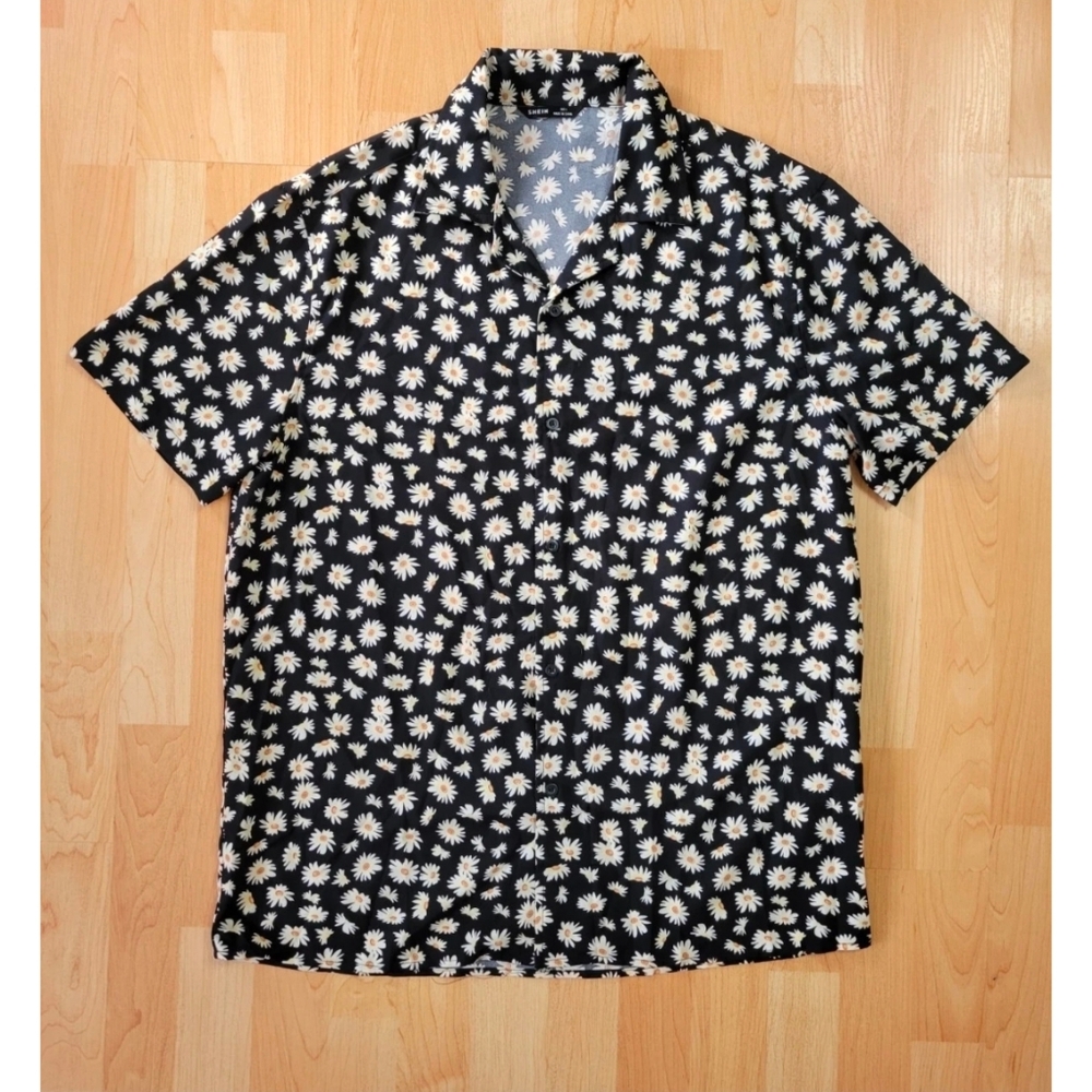Shein daisy print short sleeve button down shirt